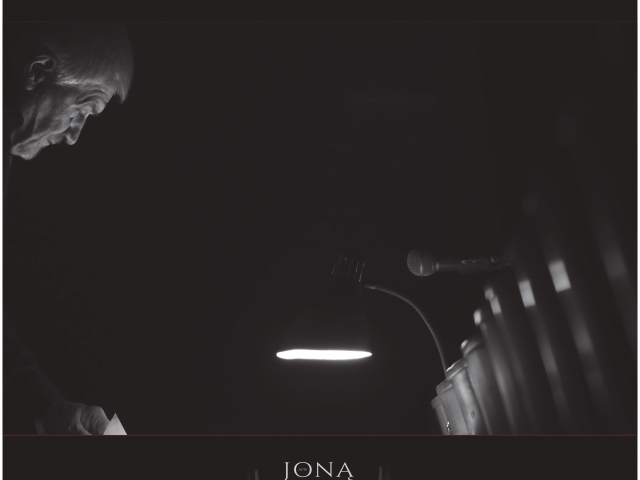 Apie Joną